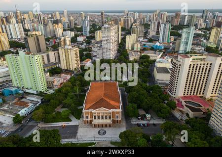 Veduta aerea della Piazza della Repubblica e della città di Belém nel nord del Brasile Foto Stock