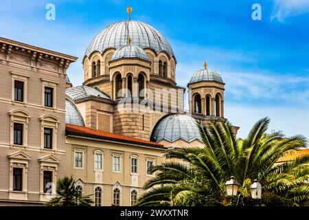 Chiesa ortodossa serba di San Spiridione sul Canal grande nel cuore di Borgo Teresiano, Trieste, città portuale sull'Adriatico, Friuli, Italia Foto Stock