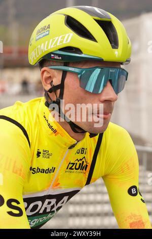 Kanbo, Espagne. 2 aprile 2024. Primoz Roglic di BORA-hansgrohe durante l'Itzulia Basque Country 2024, evento ciclistico, tappa 2 Irun - Kanbo, il 2 aprile 2024 a Kanbo, Spagna - foto Laurent Lairys/DPPI Credit: DPPI Media/Alamy Live News Foto Stock