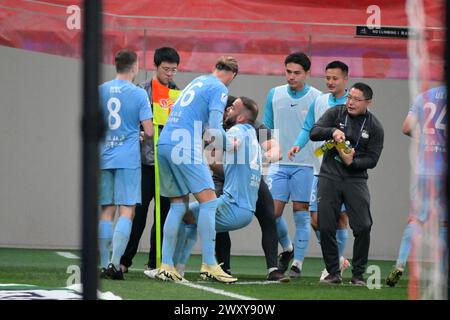 Lo Shanghai Port Football Club ha sconfitto l'Henan Jiuzu Dukang Football Club con 3-1 nel terzo turno della Chinese Super League (CSL) 2024 a Shanghai, Foto Stock