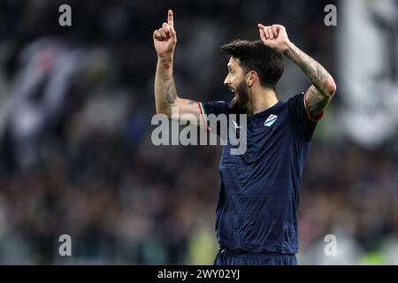 Torino, Italia. 2 aprile 2024. Luis Alberto dei SS Lazio gesti durante la semifinale di Coppa Italia partita di calcio di andata andata tra Juventus FC e SS Lazio allo Stadio Allianz il 2 aprile 2024 a Torino. Crediti: Marco Canoniero/Alamy Live News Foto Stock