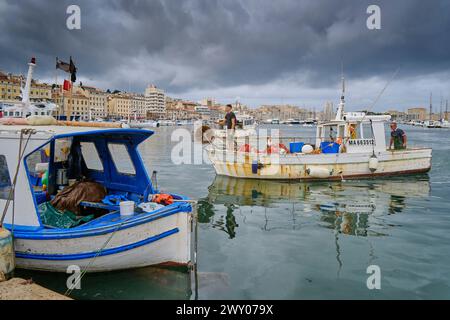 Il Vecchio Porto (Vieux Port) di Marsiglia, il centro della città. Provence-Alpes-Cote d'Azur, Francia Foto Stock