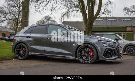 Audi A3 RS3 TFSI quattro Launch Edition, in mostra al Motorsport assembly tenutosi presso il Bicester Heritage Centre il 31 marzo 2024. Foto Stock