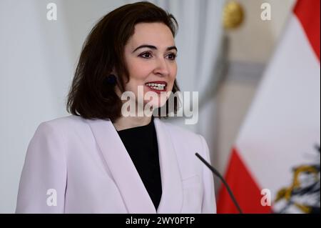 Vienna, Austria. 3 aprile 2024. Foyer stampa presso la Cancelleria federale con Alma Zadić, ministro federale della giustizia Foto Stock