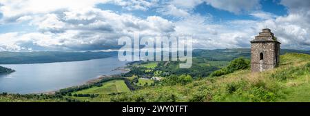 Inveraray Castle, escursioni, giardini e vista panoramica su Argyll e Bute, West Highlands of Scotland, Regno Unito Foto Stock