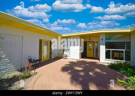 Casa con piscina - Arizona che vive nei sobborghi di Tucson. Foto Stock