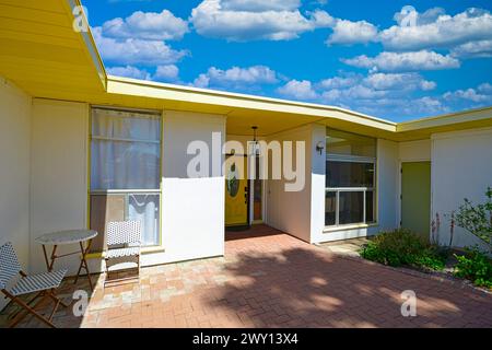 Casa con piscina - Arizona che vive nei sobborghi di Tucson. Foto Stock