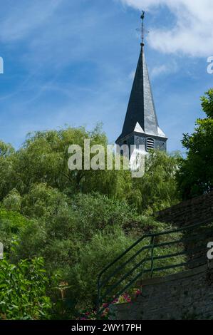 Briey - 31 juillet 2012 Briey est une ancienne cite medievale etablie sur les rives de la riviere Woigot. Eglise Saint-Gengoult Briey è un antico Foto Stock