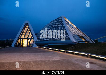 Mobility City Technology Museum nel Ponte di Zaha Hadid (Padiglione del ponte), Saragozza, Spagna Foto Stock