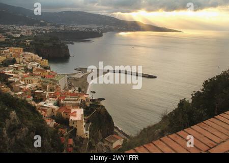 Meta, Italia. Vista panoramica sul Golfo di Napoli. Foto Stock