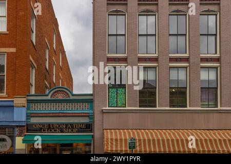 Staunton, Virginia, Stati Uniti d'America - 24 febbraio 2024: Centro storico incorporato nel 1801, ma fondato nel 1732. Foto Stock