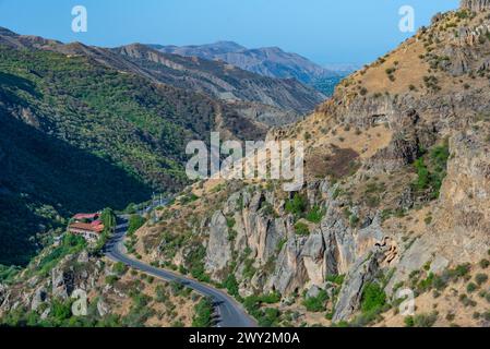 Paesaggio montuoso della valle di Azat in Armenia Foto Stock