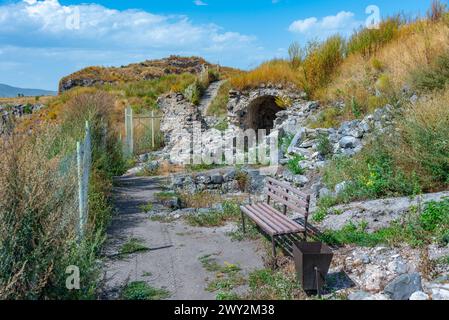 Giorno d'estate al castello di Lori in Armenia Foto Stock