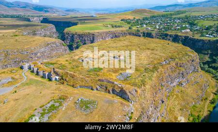 Giorno d'estate al castello di Lori in Armenia Foto Stock