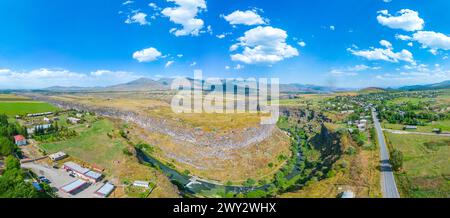 Giorno d'estate al castello di Lori in Armenia Foto Stock