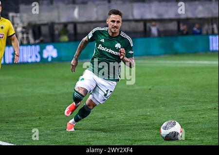 Atene, Lombardia, Grecia. 3 aprile 2024. 17 DANIEL MANCINI del Panathinaikos FC sta giocando durante i play-off della Super League greca, partita tra Panathinaikos FC e AEK FC allo stadio Apostolos Nikolaidis, il 3 aprile 2024, ad Atene, Grecia (Credit Image: © Stefanos Kyriazis/ZUMA Press Wire) SOLO PER USO EDITORIALE! Non per USO commerciale! Foto Stock