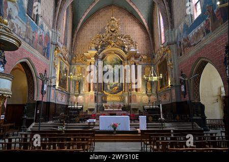 Coro ornato e pala d'altare in marmo presso la chiesa di San Nicola con l'Apoteosi di Jean-Baptiste Despax, Saint Cyprien, Tolosa, Francia Foto Stock