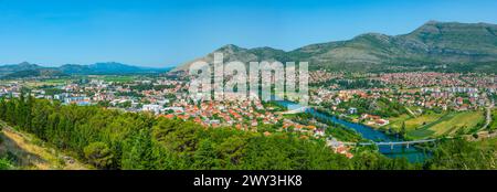 Vista panoramica della città bosniaca di Trebinje Foto Stock