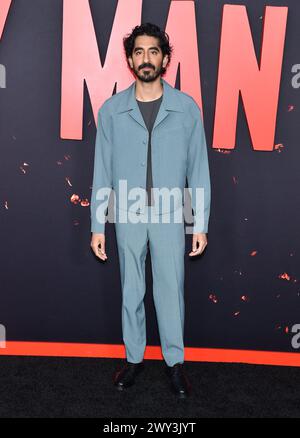 Hollywood, Stati Uniti. 3 aprile 2024. Dev Patel arriva alla premiere di Hollywood 'Monkey Man' al TCL Chinese Theatre il 3 aprile 2024 a Hollywood, CA. © Lisa OConnor/AFF-USA.com credito: AFF/Alamy Live News Foto Stock