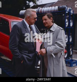 Derrick, ZDF Krimi-serie, Deutschland, 1987, Folge: Nachtstreife, Regie: Dietrich Haugk, Szene: Horst Tappert e Hans Brenner Foto Stock