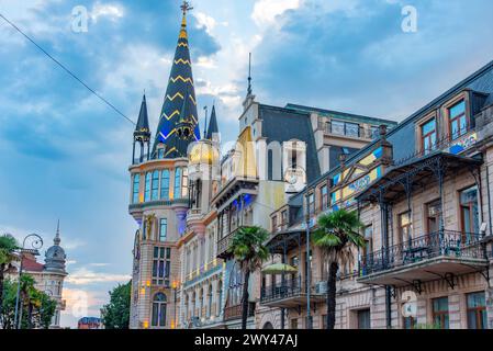 Case storiche nella città costiera georgiana di Batumi Foto Stock