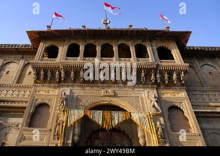 Vista del forte Maheshwar (forte Ahilya), il Maharani Ahilyabai Holkar governò qui dal 1765 al 1796 e costruì Ahilya Wada, le sue residenze personali, questo Foto Stock