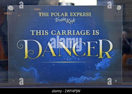 Nome della carrozza cartello Dancer sul Vintage Trains Polar Express, stazione ferroviaria di Moor Street, Birmingham, dicembre 2023 Foto Stock