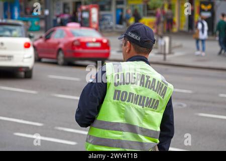 Belgrado, Serbia - 24 maggio 2019: Ufficiale della polizia stradale in strada. Foto Stock