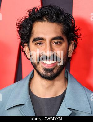 HOLLYWOOD, LOS ANGELES, CALIFORNIA, USA - 3 APRILE: Dev Patel arriva alla prima di Los Angeles della Universal Pictures 'Monkey Man' tenutasi al TCL Chinese Theatre IMAX il 3 aprile 2024 a Hollywood, Los Angeles, California, Stati Uniti. (Foto di Xavier Collin/Image Press Agency) Foto Stock