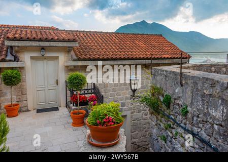 Vista di un hotel a Perast, Montenegro Foto Stock