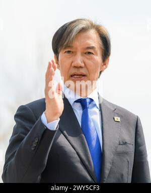 Seoul, Corea del Sud. 4 aprile 2024. Cho Kuk, leader del Partito di ricostruzione della Corea, parla durante una manifestazione elettorale per le prossime elezioni parlamentari a Seul. I sudcoreani andranno alle urne il 10 aprile per le elezioni parlamentari a livello nazionale. Credito: SOPA Images Limited/Alamy Live News Foto Stock