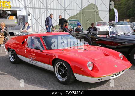 Lotus Europa (1971), Easter Gathering (pre-1994 automobili), 30 marzo 2024, Brooklands Museum, Weybridge, Surrey, Inghilterra, Regno Unito, Europa Foto Stock