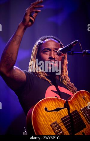 Londra, Regno Unito. 3 aprile 2024. Il musicista americano Thundercat (alias Stephen Lee Bruner) si esibisce dal vivo al Koko Theatre di Londra, la prima notte di una residenza di quattro notti. Foto di David Levene credito: David Levene/Alamy Live News Foto Stock