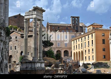 Italia, Roma: Il Teatro di Marcello, antico teatro all'aperto completato nel 13 a.C. e formalmente inaugurato nel 12 a.C. dal RO Foto Stock