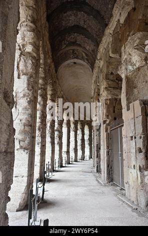 Italia, Roma: Il Teatro di Marcello, antico teatro all'aperto completato nel 13 a.C. e formalmente inaugurato nel 12 a.C. dal RO Foto Stock