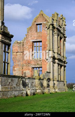 Shawbury, Regno Unito - 18 marzo 2024; rovine dell'ala elisabettiana del castello di Moreton Corbet Foto Stock