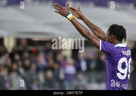 Firenze, Italia. 3 aprile 2024. L'attaccante della Fiorentina Christian Kouame gesti durante ACF Fiorentina vs Atalanta BC, partita di Coppa Italia a Firenze, Italia, 3 aprile 2024 Credit: Independent Photo Agency/Alamy Live News Foto Stock