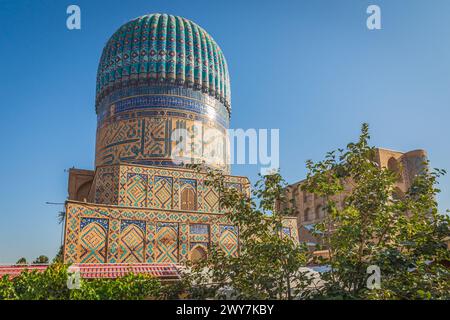 Samarcanda, Samarcanda, Uzbekistan, Asia centrale. La cupola scanalata della Moschea Bibi Khanym a Samarcanda. Foto Stock