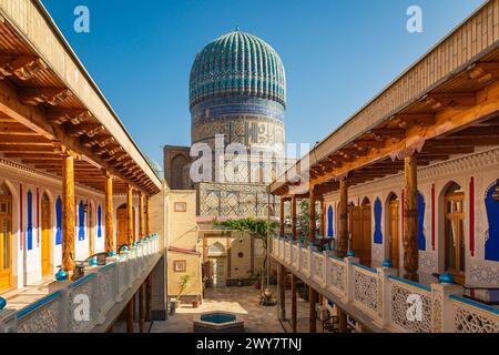 Samarcanda, Samarcanda, Uzbekistan, Asia centrale. 27 agosto 2021. La cupola scanalata della Moschea Bibi Khanym a Samarcanda. Foto Stock