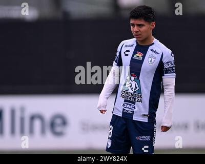 AMSTERDAM - Jesus Salinas del CF Pachuca U17 durante la partita dell'Ajax Future Cup 2024 tra il CF Pachuca o17 e il FC Nordsjaelland o17 al complesso sportivo De Toekomst il 1° aprile 2024 ad Amsterdam, Paesi Bassi. ANP | Hollandse Hoogte | GERRIT VAN COLOGNE Foto Stock