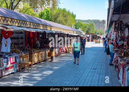 Erevan, Armenia, 4 settembre 2023: Vernissage open-air market a Erevan, Armenia Foto Stock