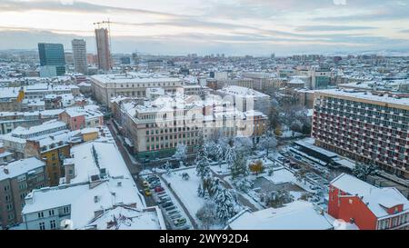 Sofia, Bulgaria, 27 novembre 2023: Vista panoramica invernale di Sofia, Bulgaria Foto Stock