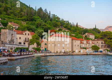 Perast, Montenegro, 7 luglio 2023: Passeggiata a Perast in Montenegro Foto Stock