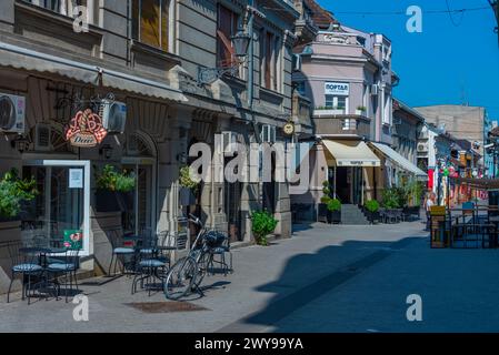 Novi Sad, Serbia, 24 luglio 2023: Via nel centro della città serba Novi Sad Foto Stock