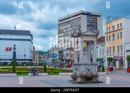 NIS, Serbia, 27 luglio 2023: Piazza Re Milano a Nis, Serbia Foto Stock