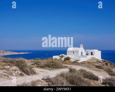 Esaltazione della Cappella ortodossa della Santa Croce nei pressi del villaggio di Akrotiri, dell'isola di Santorini Thira, delle Cicladi, delle isole greche, della Grecia, Europa Copyright: KarolxK Foto Stock