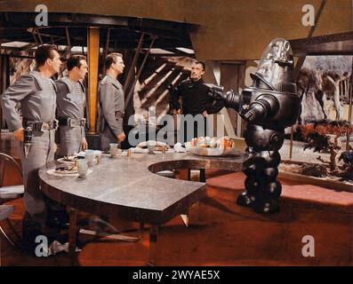 Forbidden Planet 1956 Forbidden Planet 1956 Leslie Nielsen, Jack Kelly, Walter Pidgeon, Warren Stevens e Robby the robot USANO SOLO L'EDITORIALE Copyright: xx Foto Stock