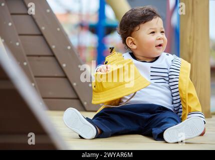 Bambino. Parco giochi. Getaria. Gipuzkoa. Paesi Baschi. Spagna. Foto Stock