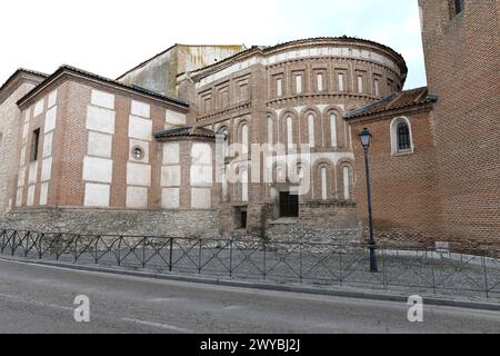 Olmedo, chiesa di San Miguel (gotico-mudejar, XIII secolo). Provincia di Valladolid, Castilla y Leon, Spagna. Foto Stock