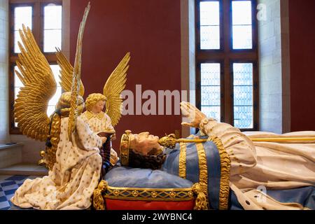 Salle des gardes, Tomba di Philippe le Hardi, Duc de Bourgogne, Museo delle Belle Arti, Musée des Beaux-Arts, Digione, Cote d'Or, Borgogna, Borgogna, Francia, Europa. Foto Stock